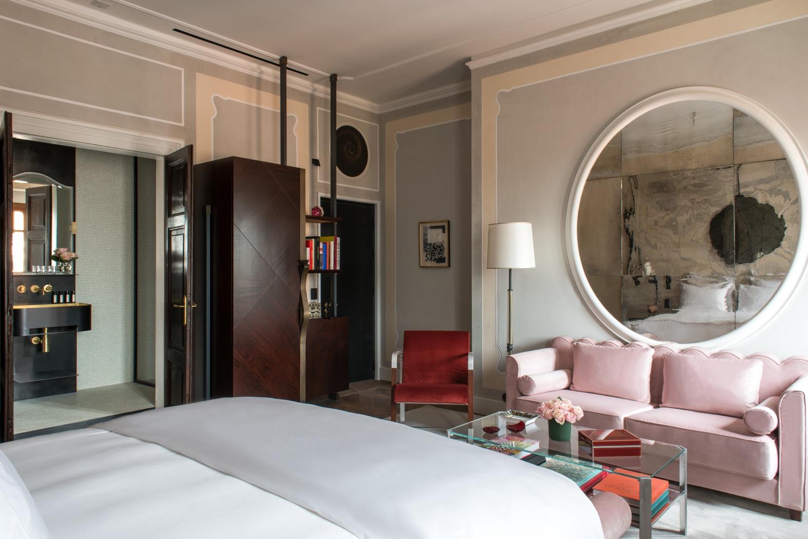 La Junior Suite supérieure du Nolinski Venise à réserver directement depuis le Club Yonder © Guillaume de Laubier