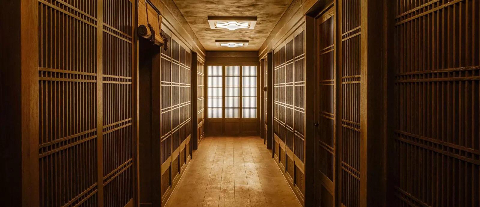 Un massage shiatsu au Spa Ikoï de l’Hôtel Balzac à Paris © DR