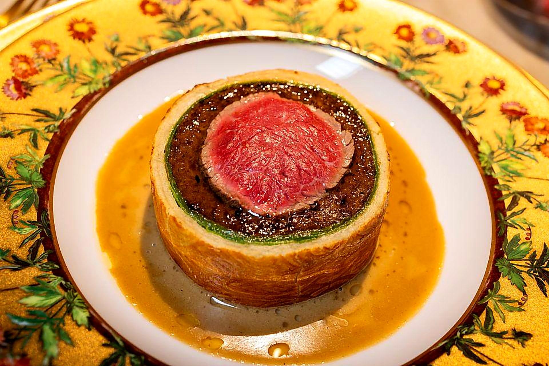 Beef Wellington, sauce à la truffe © Mon Oncle
