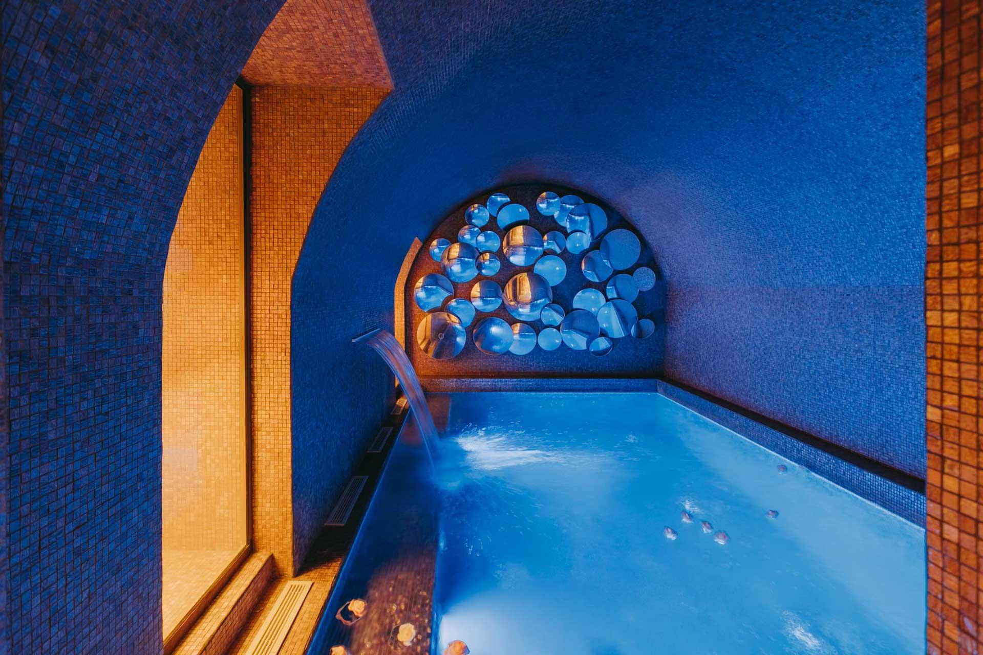 La piscine de la Maison Favart