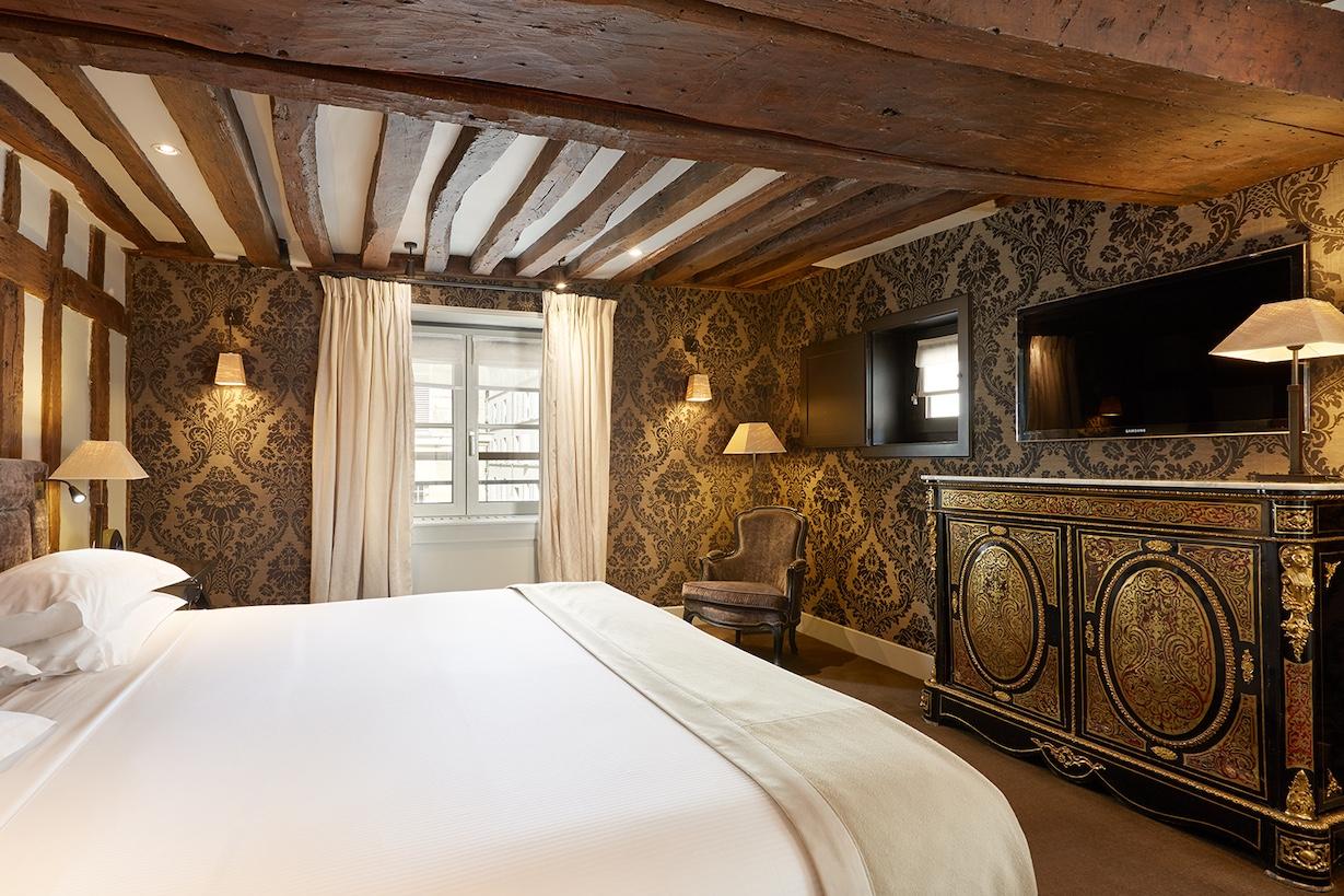 L’hôtel de luxe dans le Marais © Le Pavillon de la Reine L’hôtel de luxe dans le Marais © Le Pavillon de la Reine