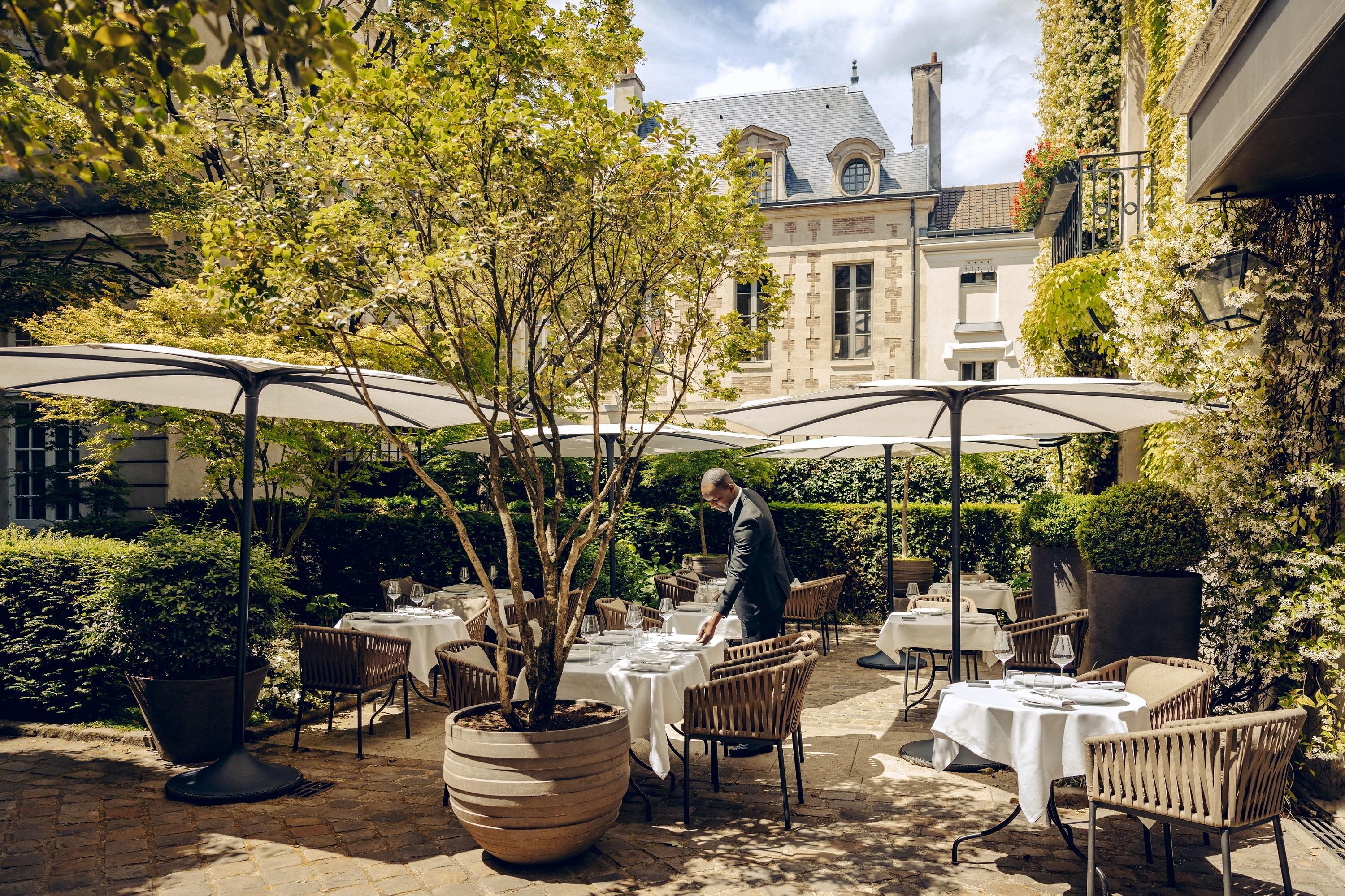 L’hôtel de luxe dans le Marais © Le Pavillon de la Reine L’hôtel de luxe dans le Marais © Le Pavillon de la Reine