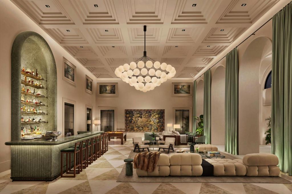 © The Lake Como EDITION