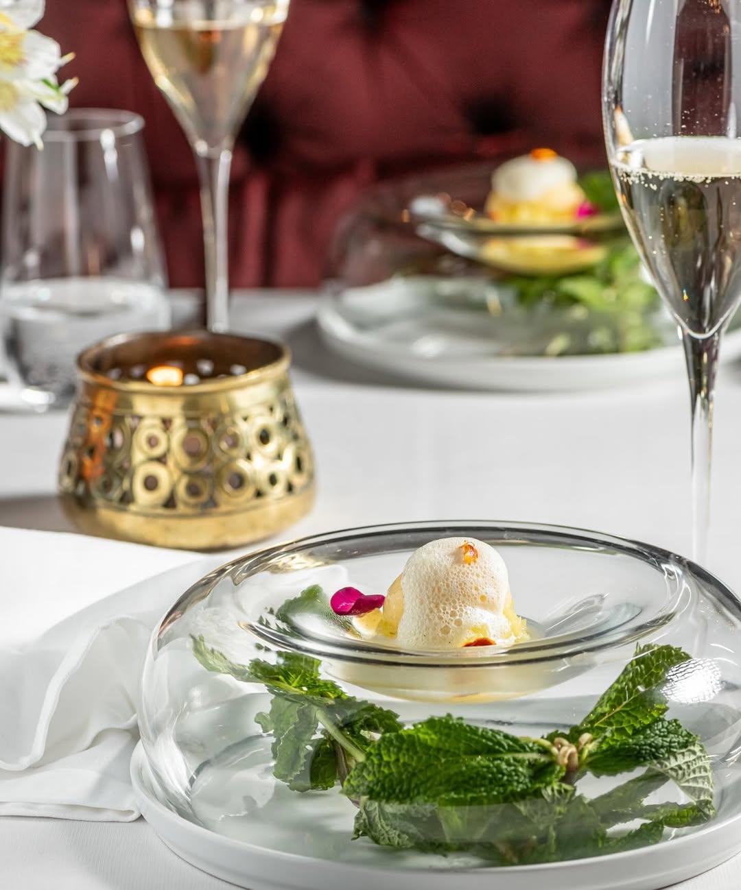 À Carthagène des Indes - déjeuner à l’hôtel Sofitel Legend Santa Clara © DR