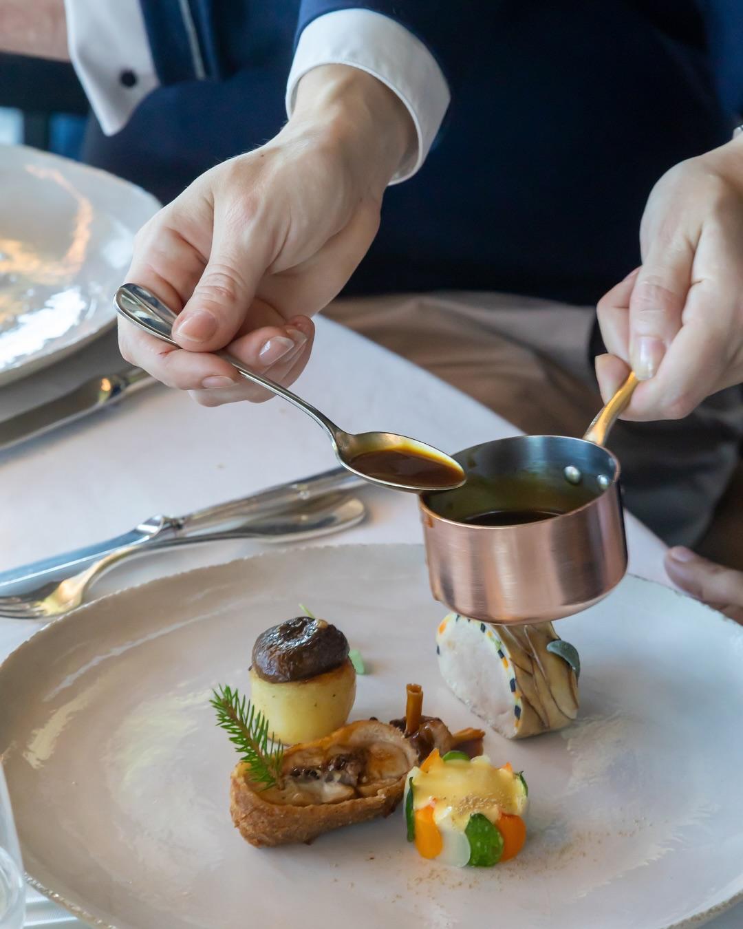 Un plat au restaurant des Maisons Marcon © lesmaisonsmarcon Un plat au restaurant des Maisons Marcon © lesmaisonsmarcon