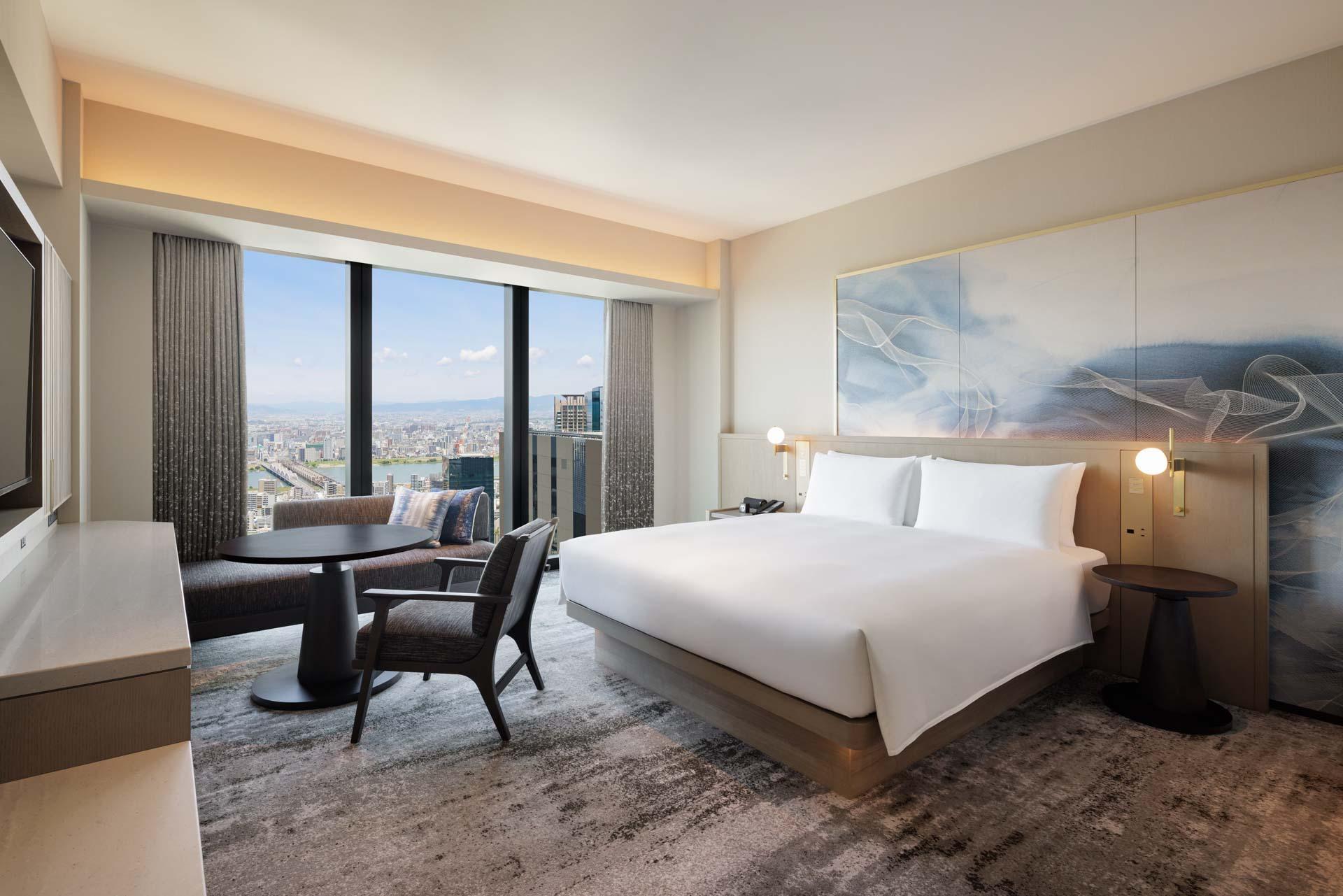 © The Osaka Station Hotel
