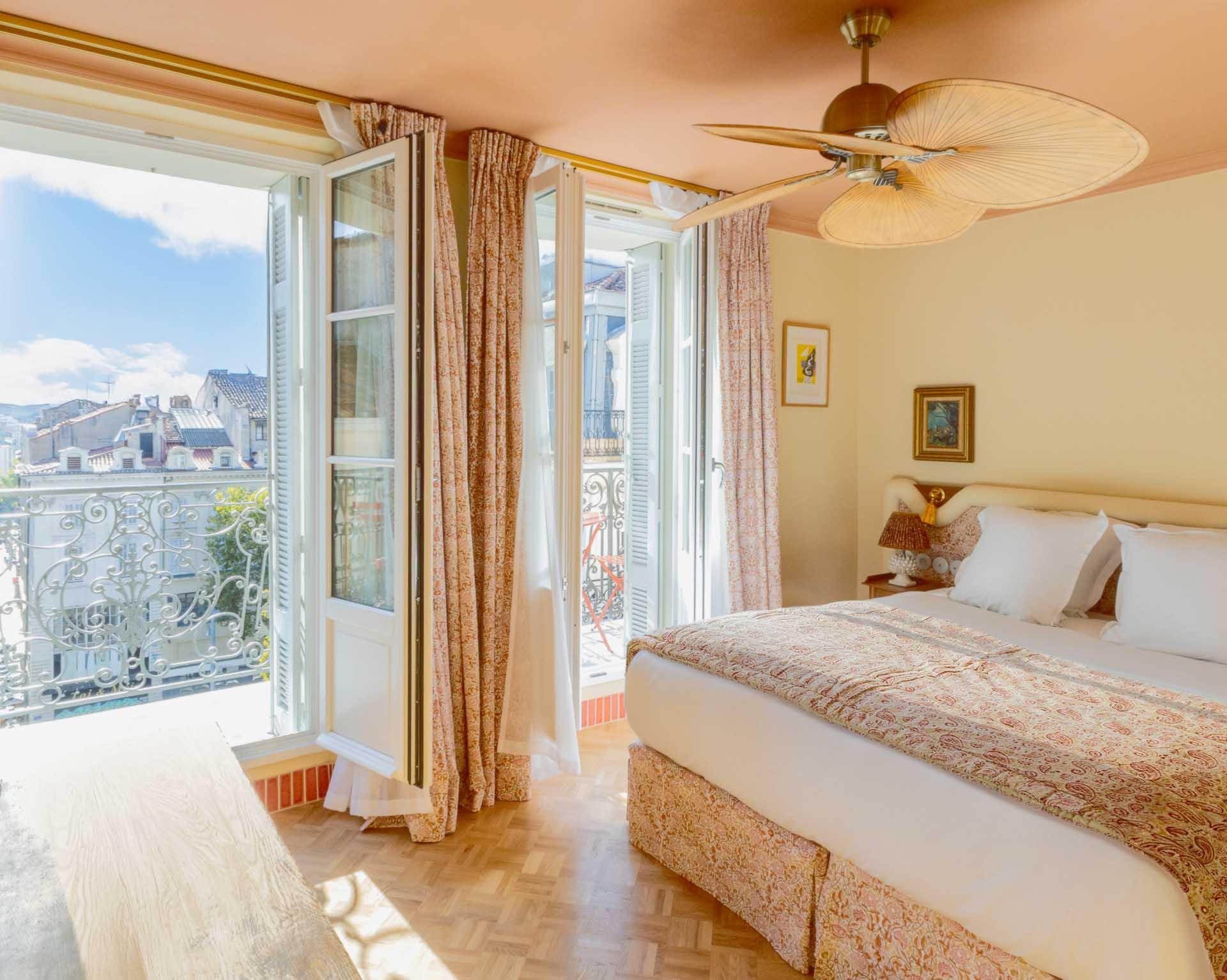 Les chambres ravissantes de l’hôtel Amista, à Marseille © Pierre Monetta