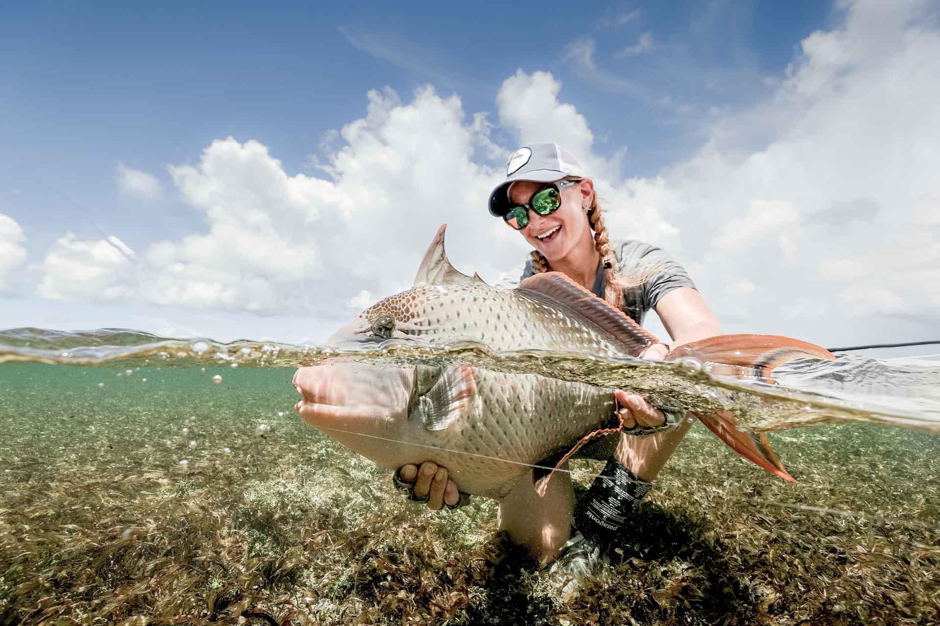 La pêche est strictement encadrée : un code de conduite régit chaque sortie pour préserver les espèces 