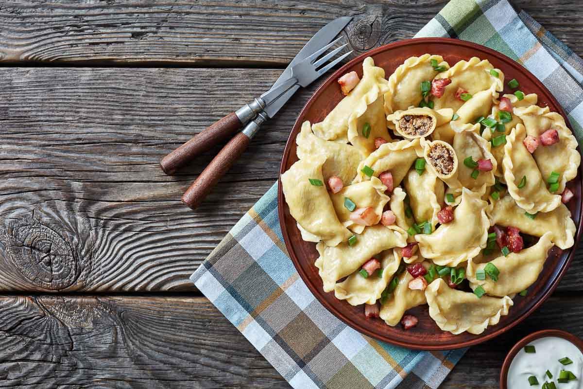 Pierogi à la viande © Myviewpoint | Adobe Stock