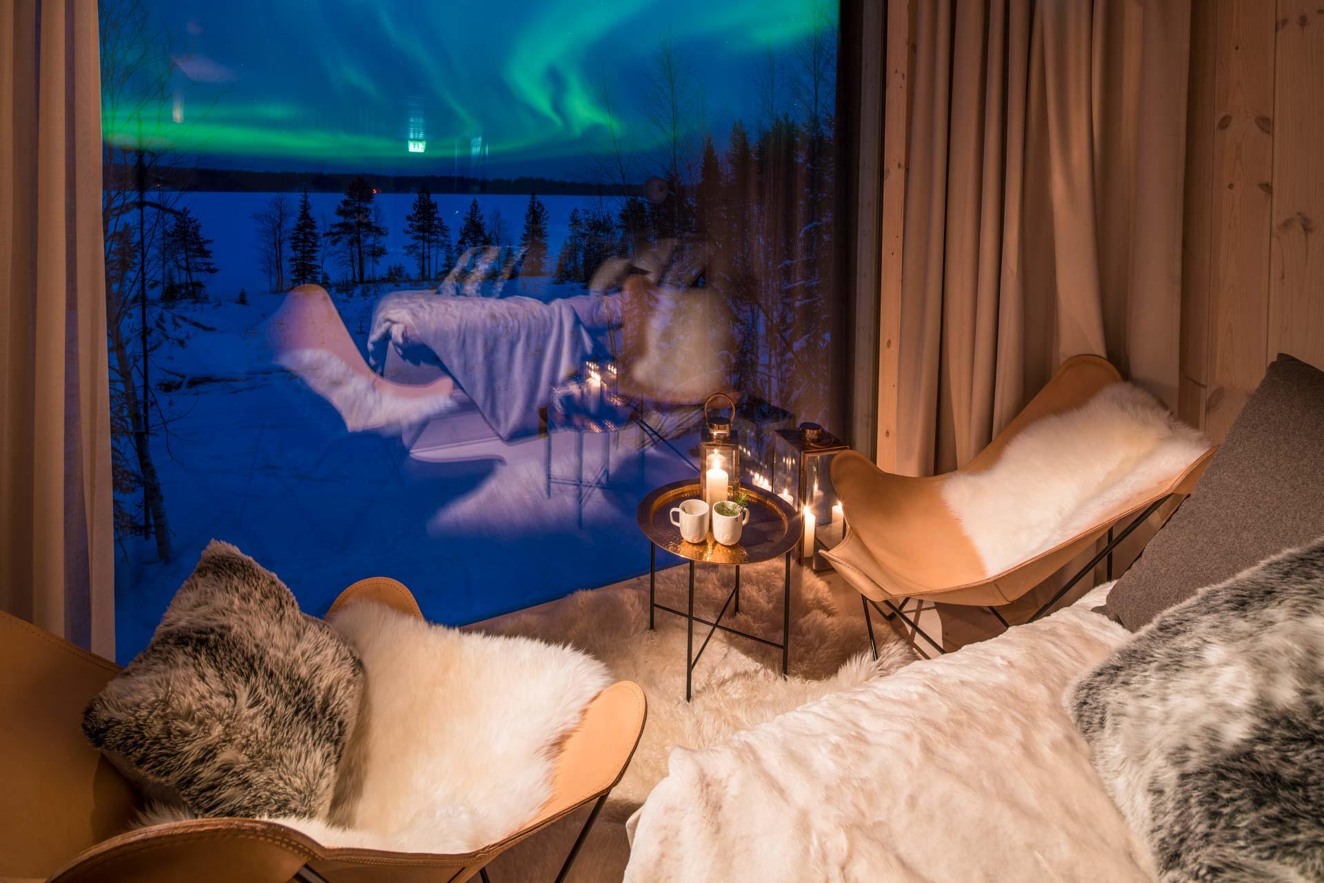 À l’Arctic TreeHouse Hotel, on observe les aurores boréales au chaud depuis sa Suite © TreeHouse Hotel - VisitFinland