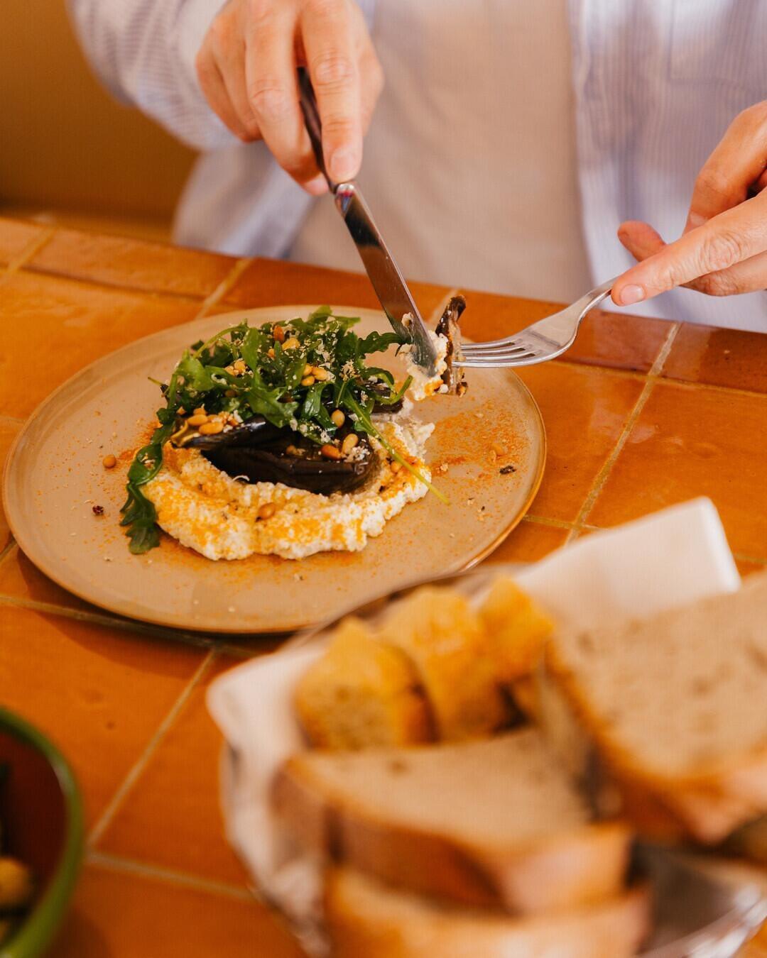 Dîner au restaurant de l’hôtel © Roches Rouges