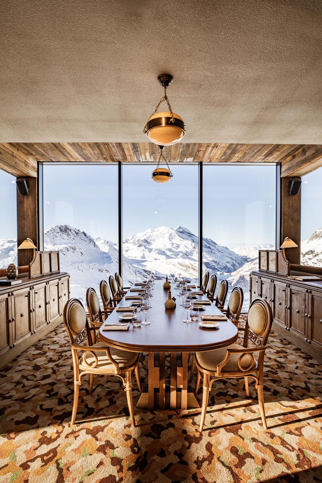 La vue imprenable sur les montagnes 