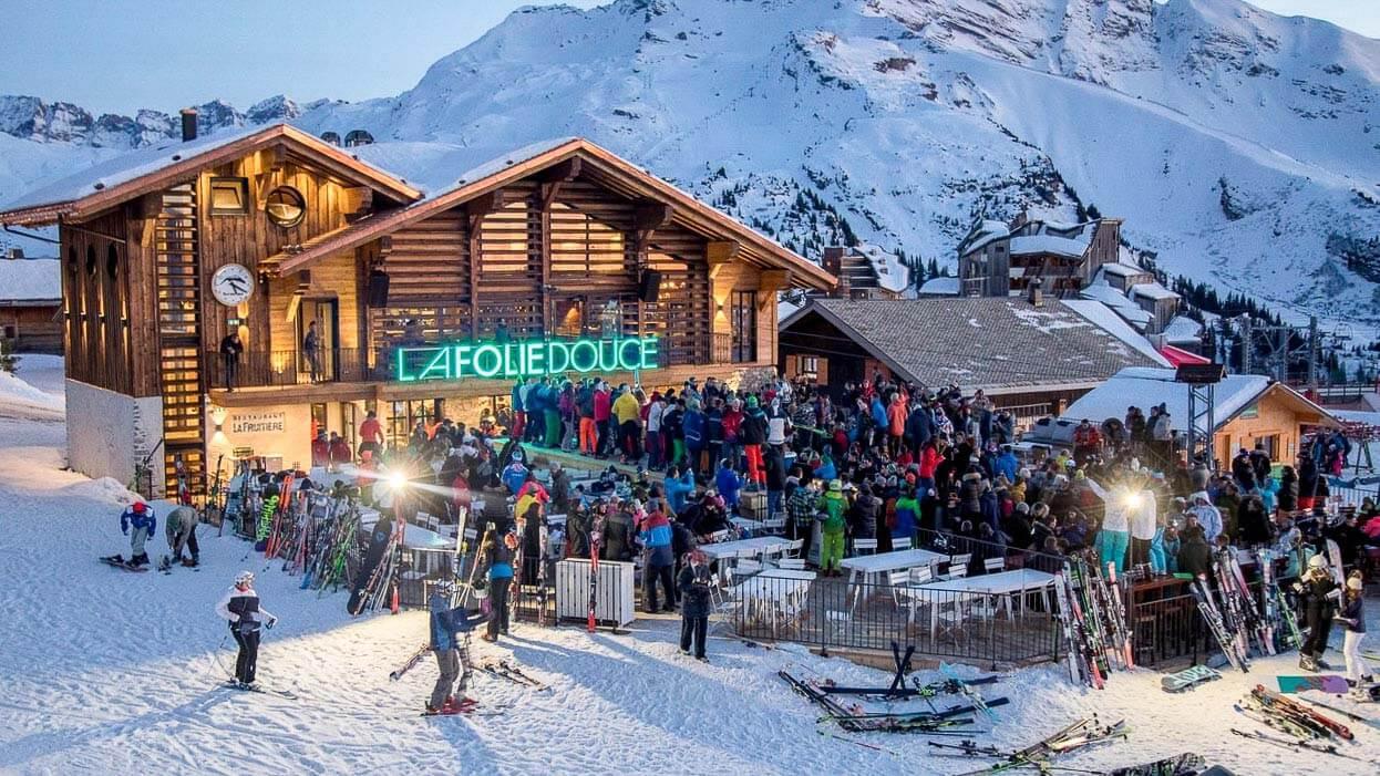 De 15h à 18h,l’après-ski est la fête à ne pas manquer opur se réfaucher. © Projet Photo Benoit Lerumeur