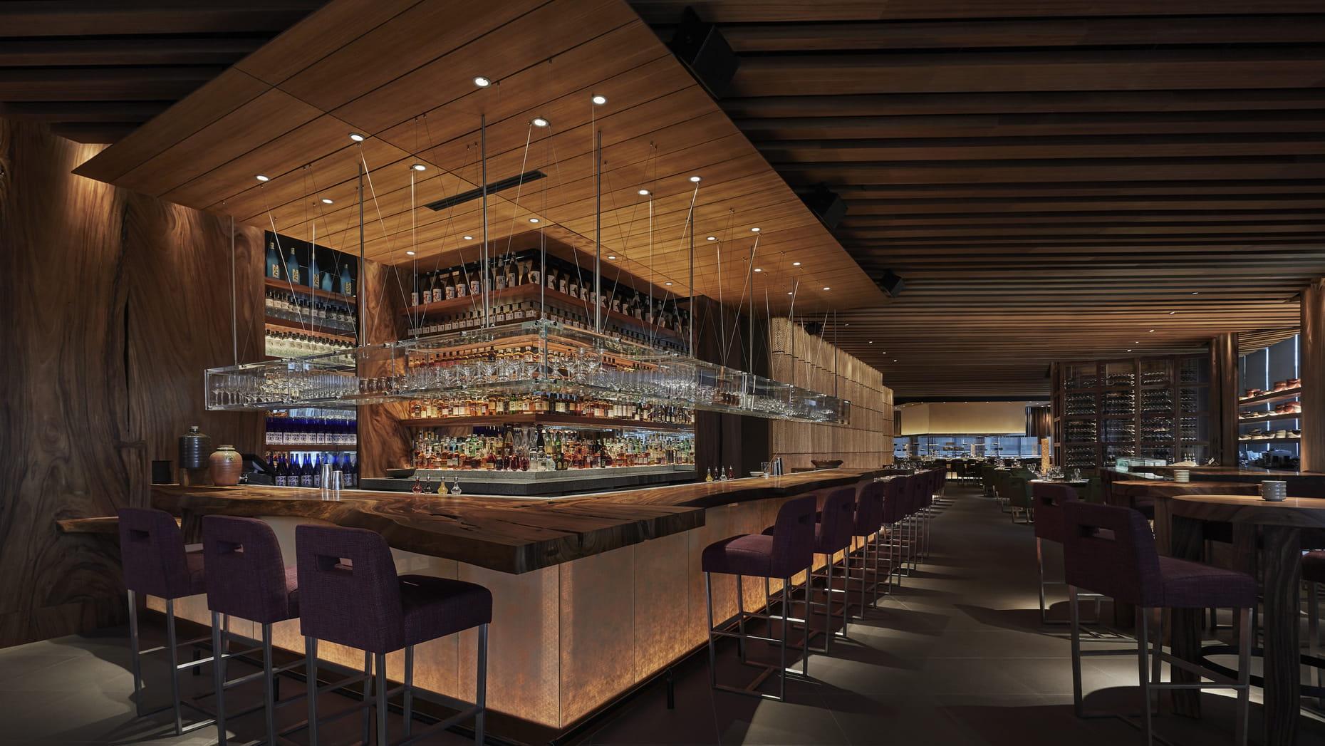Le bar raffiné de Zuma © Four Seasons
