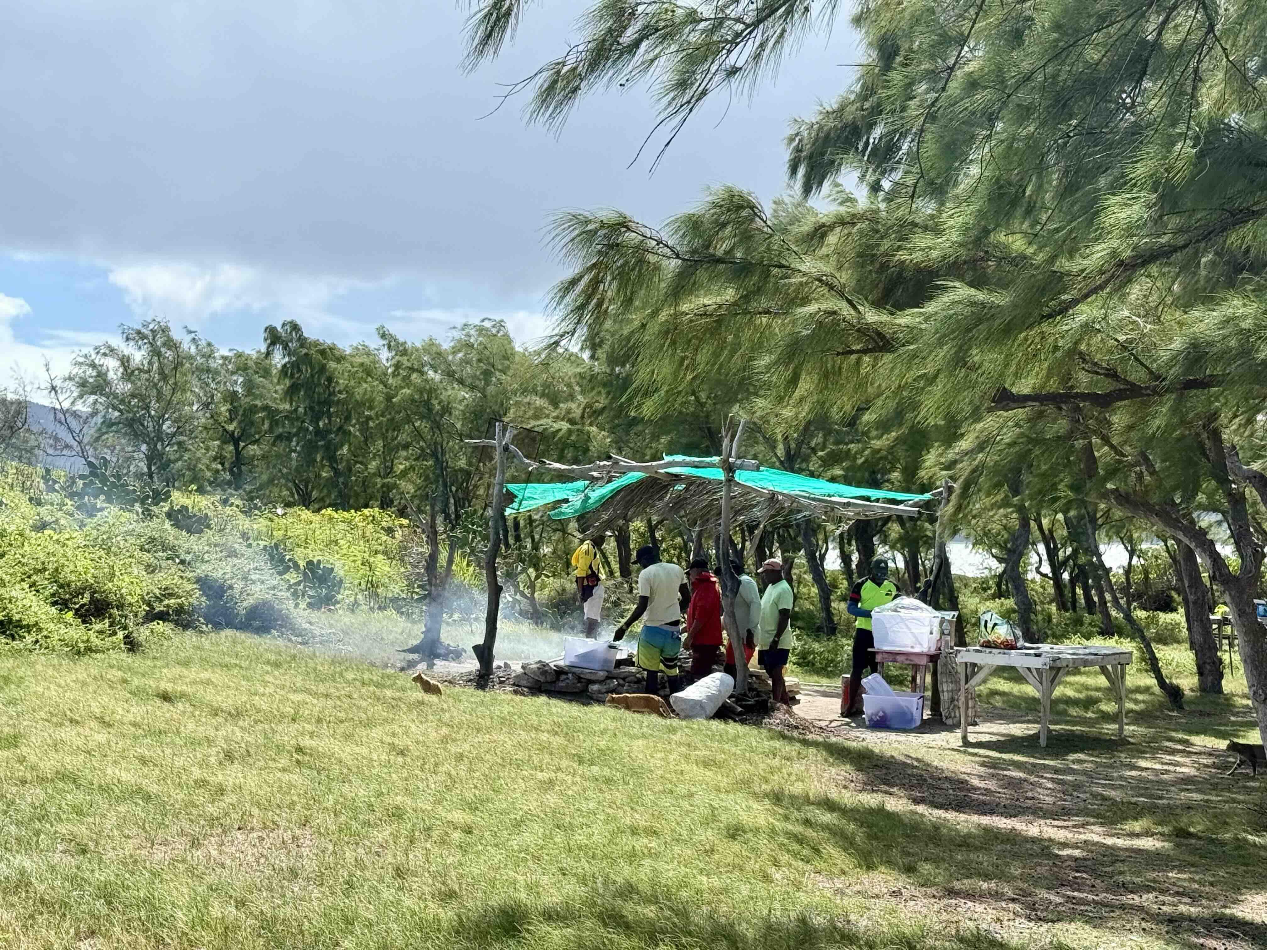 Barbecue sur l’île aux Chats © DR