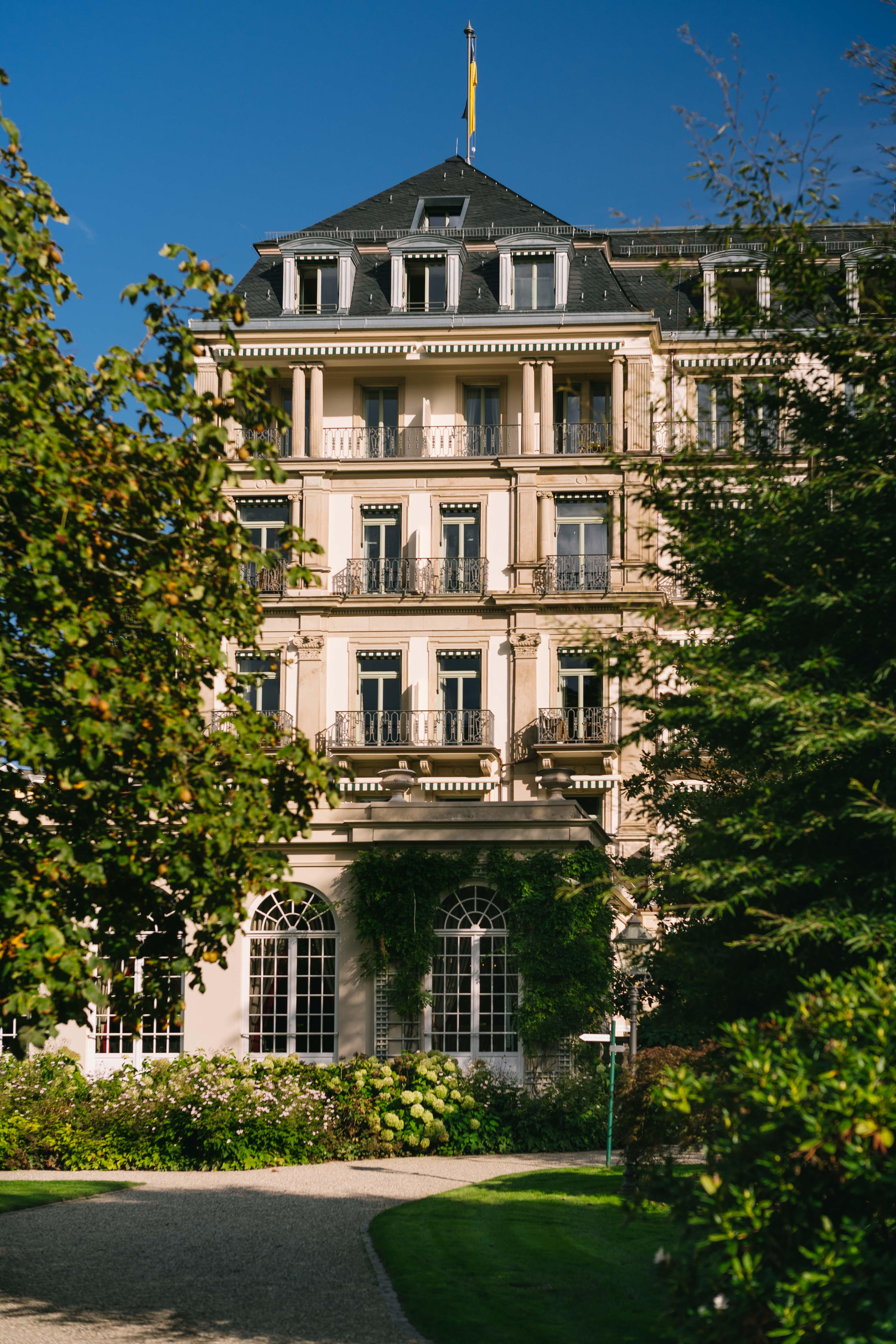 La façade de l’hôtel Brenners Park Hotel & Spa © Via Tolila