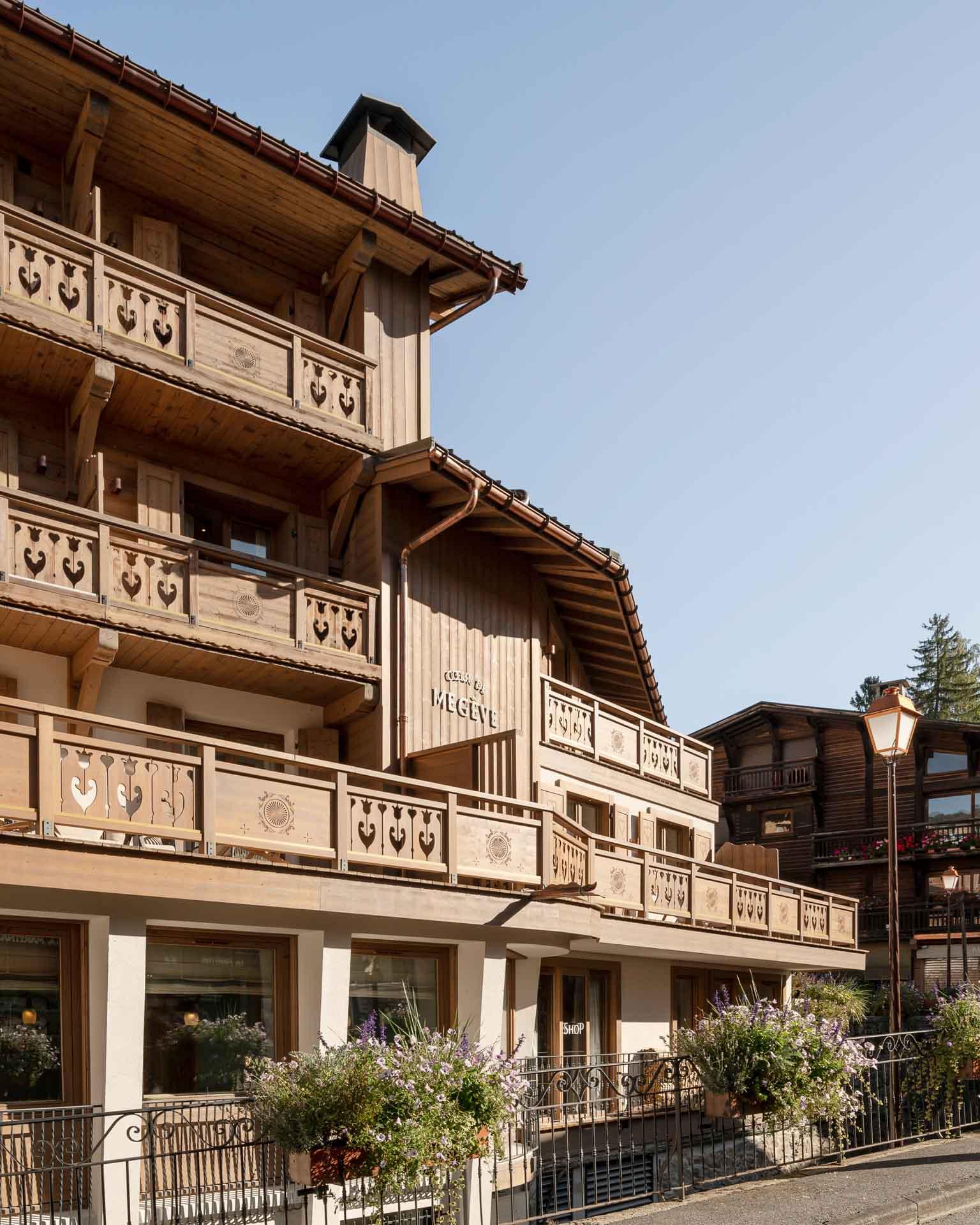 Le Cœur de Megève et son architecture de chalet alpin © Vincent Leroux