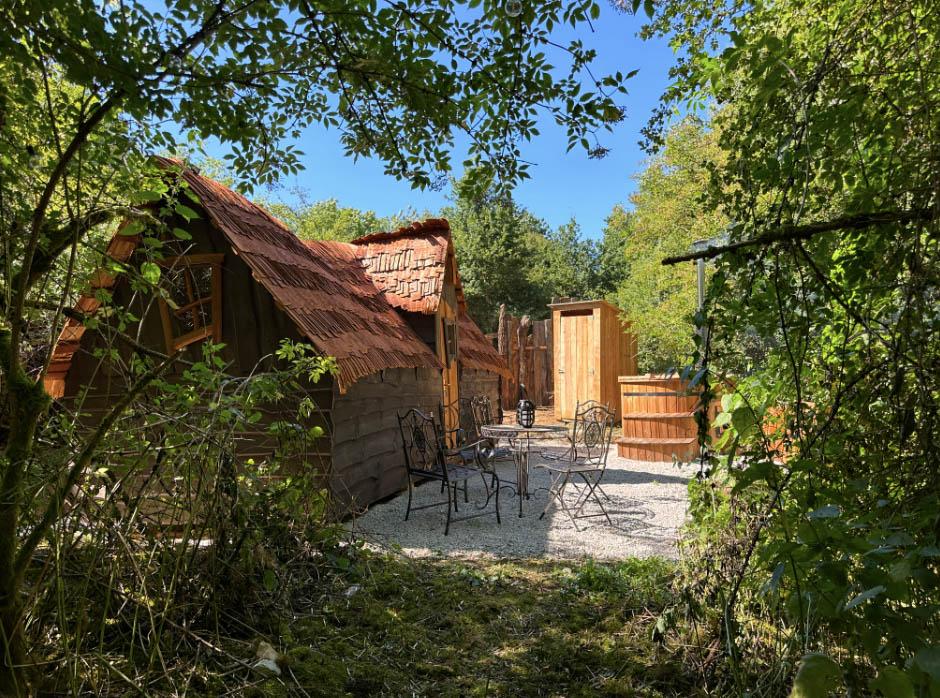 La cabane de la bonne fée dans le glamping de l’Ecodomaine de la Rêverie
