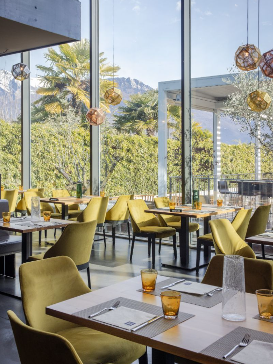 © Blu Restaurant & Lounge