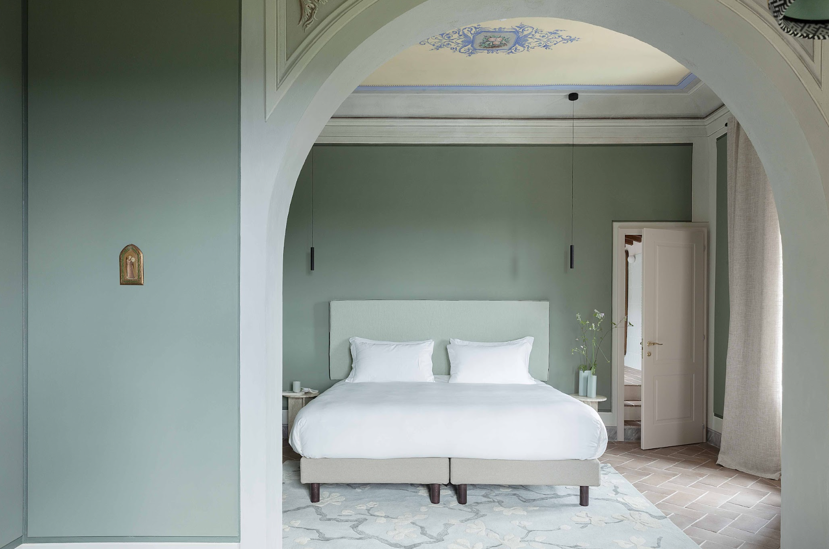 Une chambre de l’hôtel © Pieve Aldina, Fontenille Collection