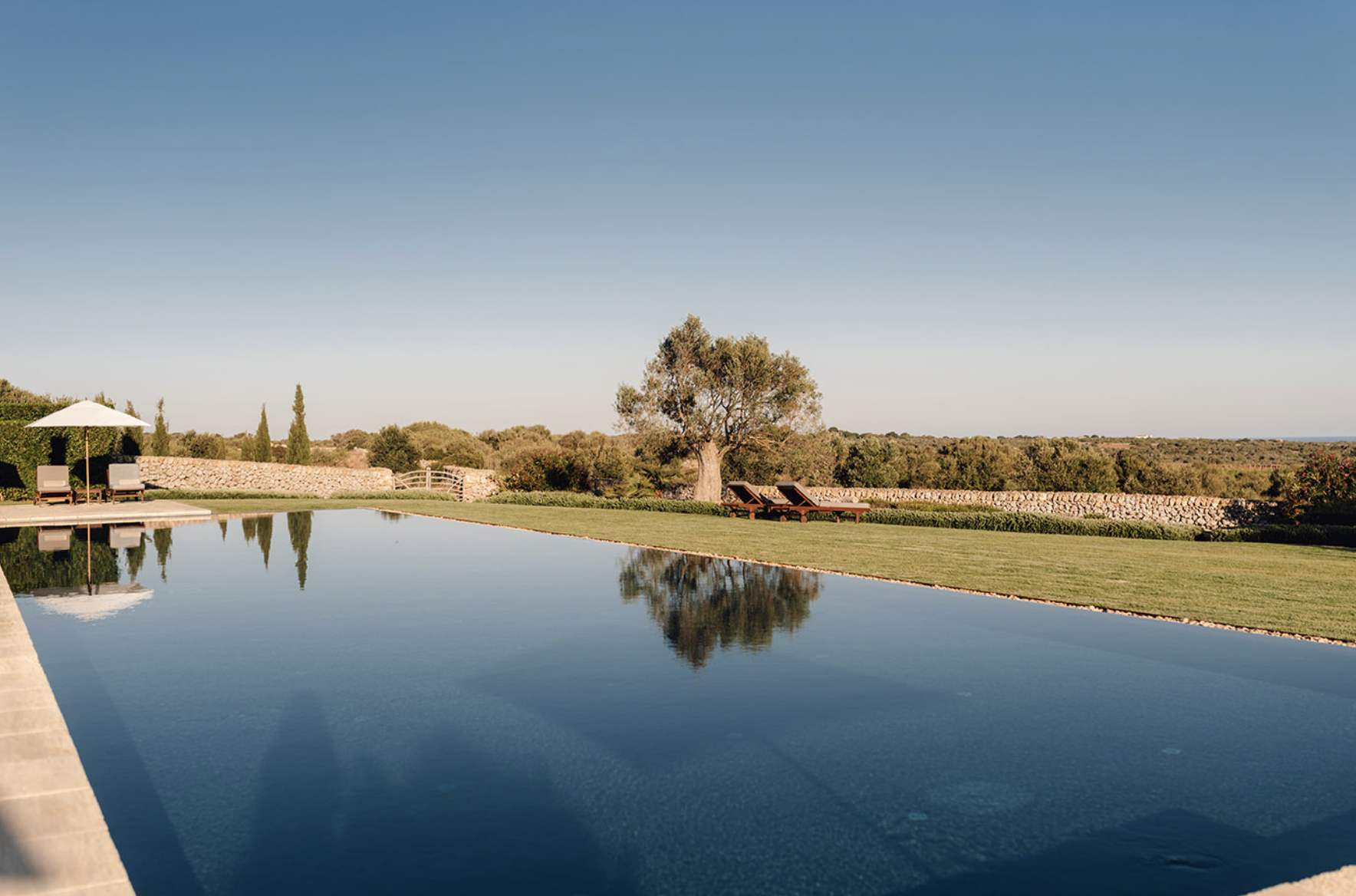 La piscine de l’hôtel © Torralbenc