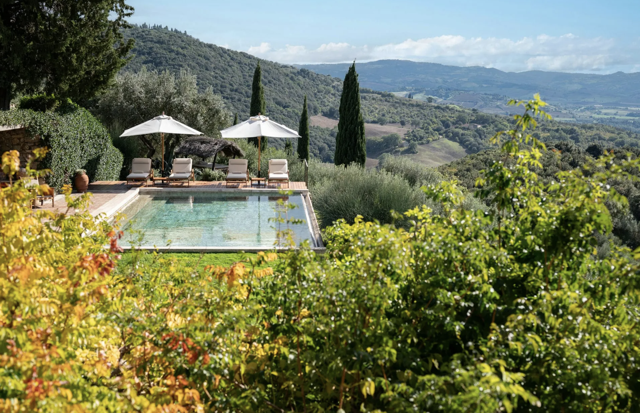 La piscine d’un des plus beaux hôtels de Toscane © Castello di Vacarello
