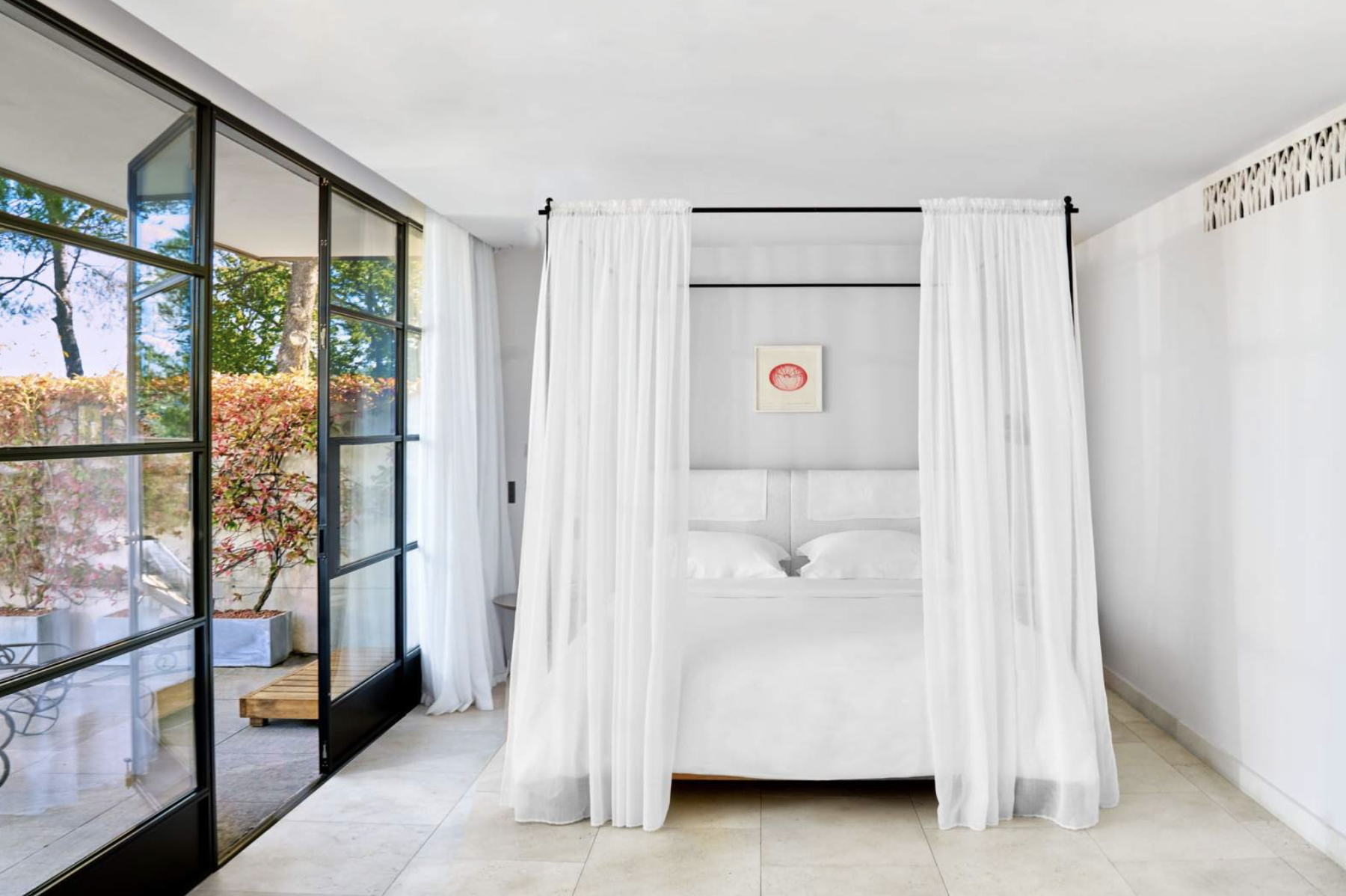 Une des suites de l’hôtel © Villa La Coste