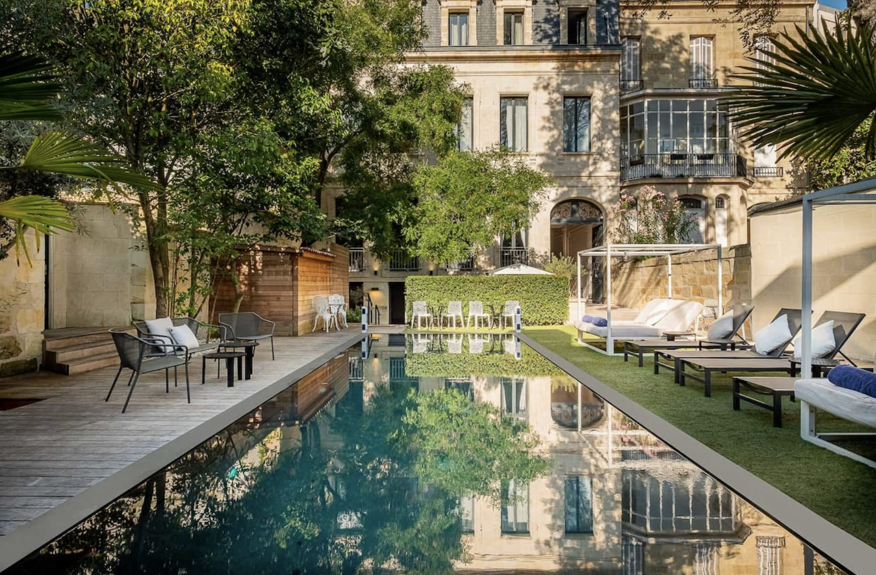 La piscine de l’hôtel pour se détendre pendant le séminaire © Le Palais Gallien Bordeaux