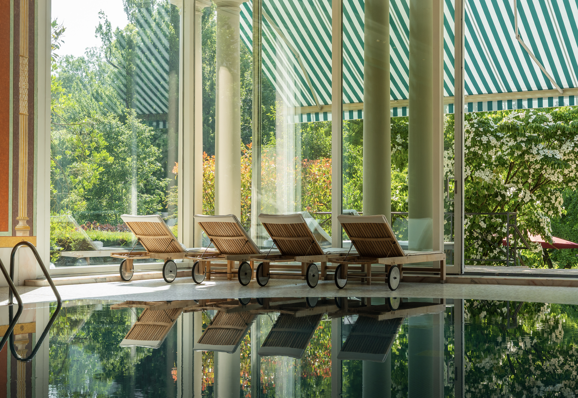 La piscine intérieure de l’hôtel © Brenners Park Hotel & Spa