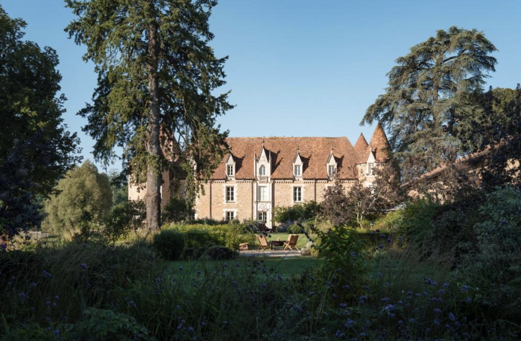 Le Domaine des Étangs, pour pratiquer le tennis en pleine campagne © Domaine des Étangs