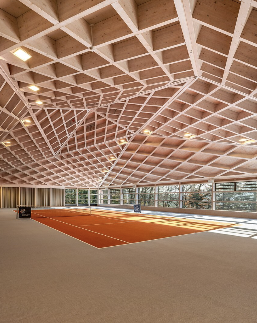 Un court de tennis au Bürgenstock Resort Lake Lucerne © Bürgenstock Resort Lake Lucerne 