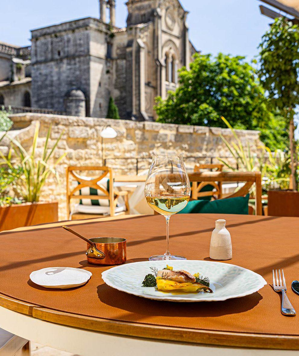 Terrasse du restaurant à Uzès © La Maison d’Uzès