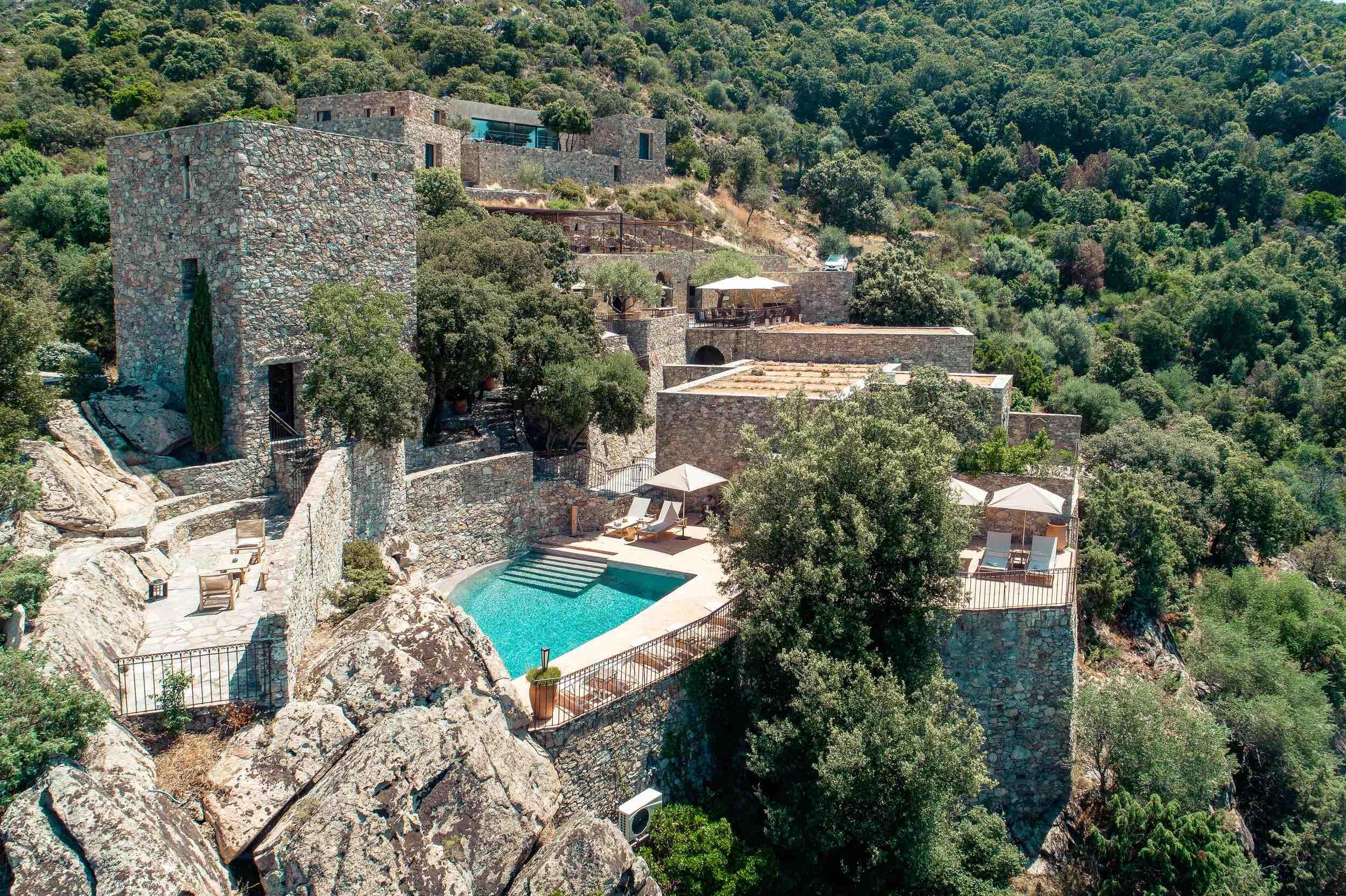 Refuge corse pour amoureux © Case latine