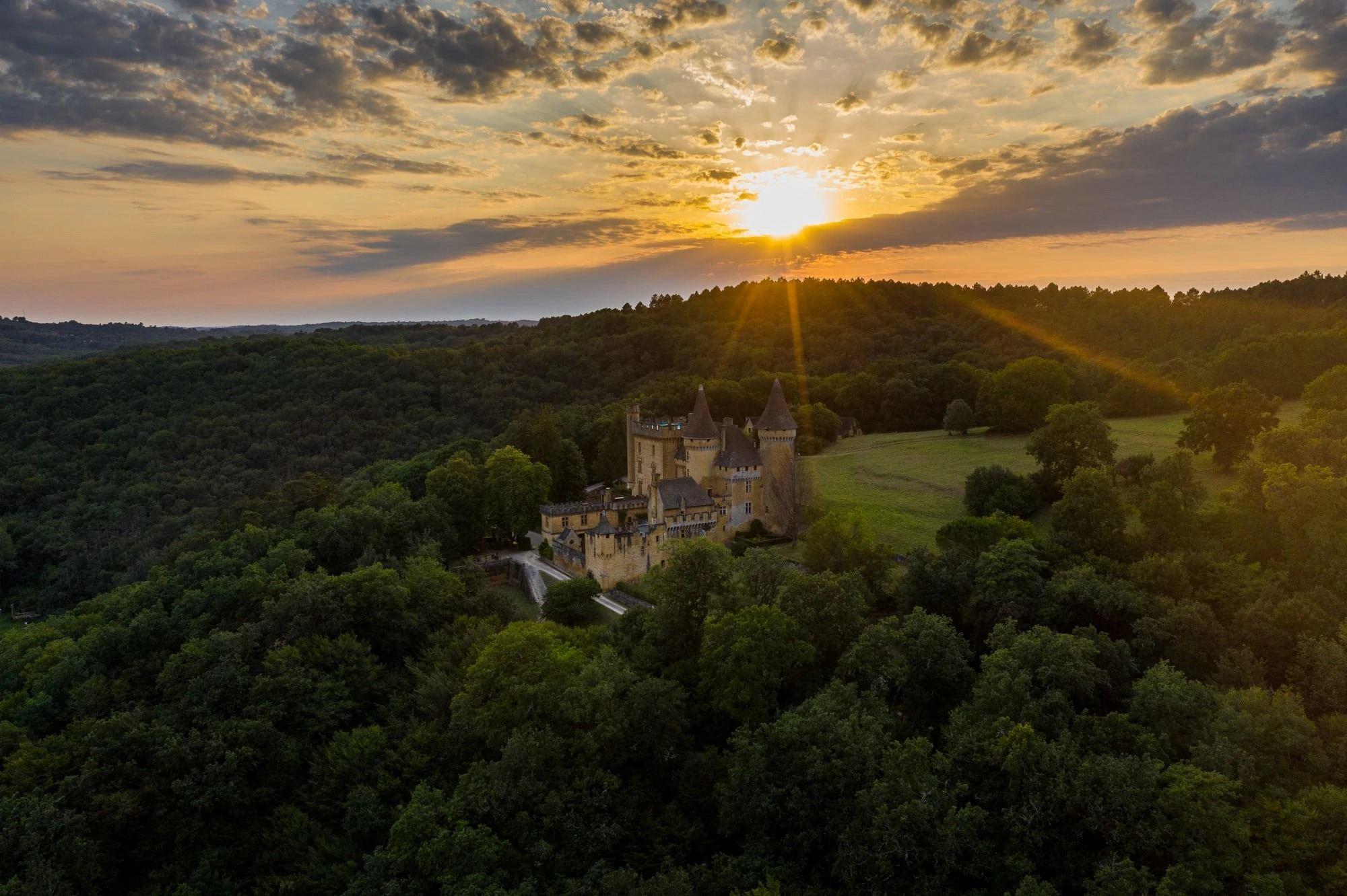Château de Puymartin au cœur du Périgord Noir en Dordogne © Château de Puymartin
