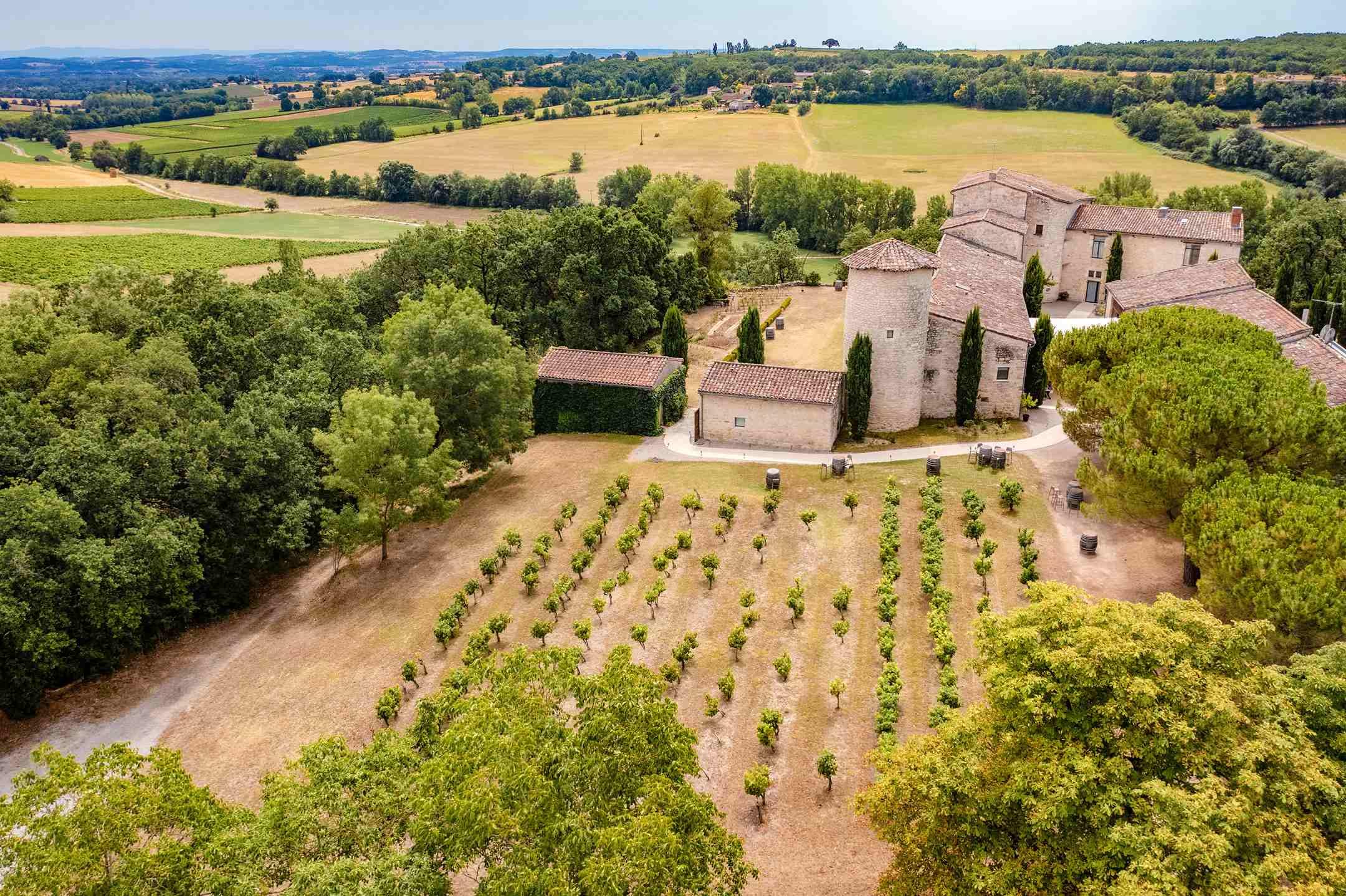 Château de Salettes, au cœur du vignoble près de Gaillac © RAYNAUD