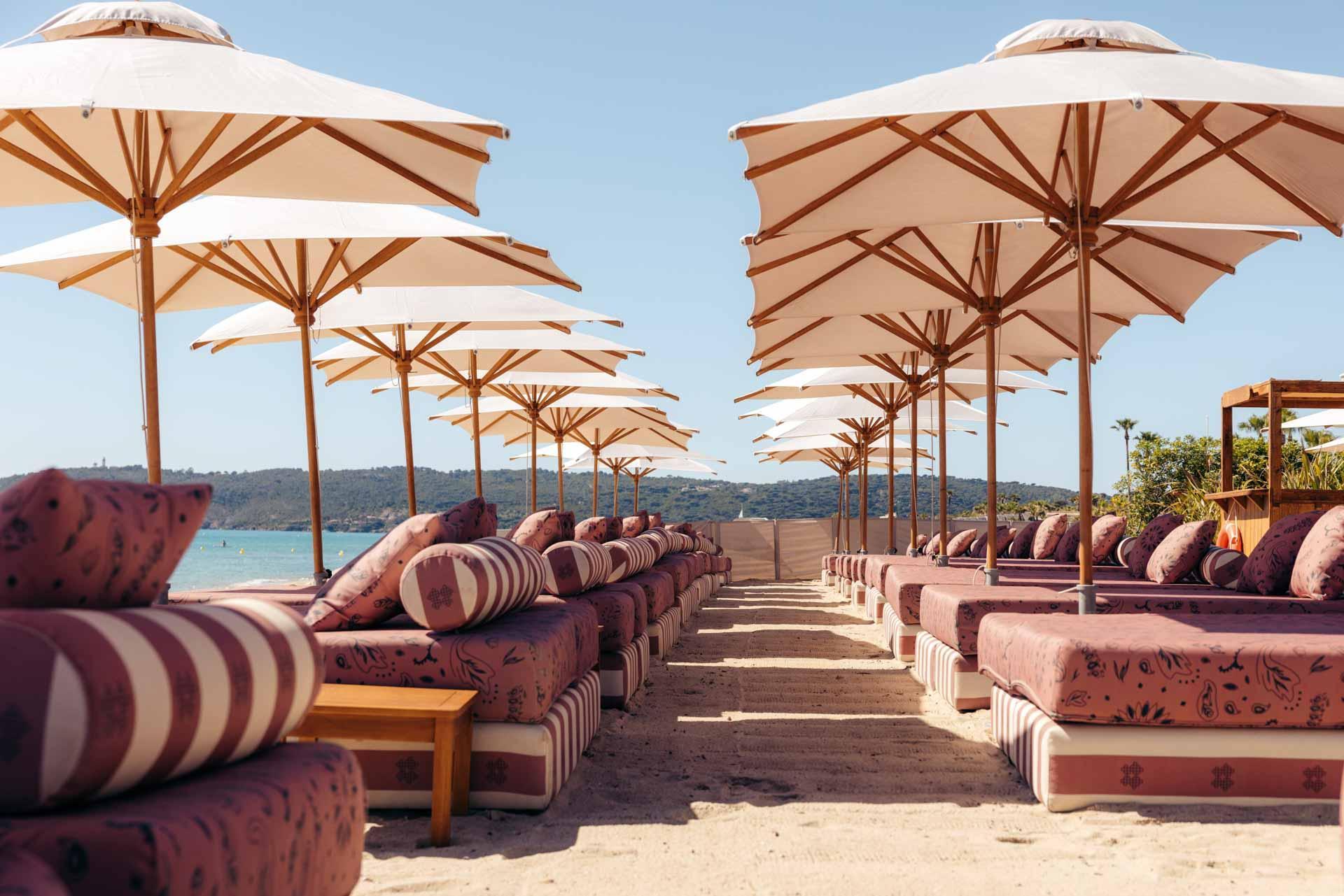 La plage Cybèle du KUBE Saint-Tropez © aurelienstudio