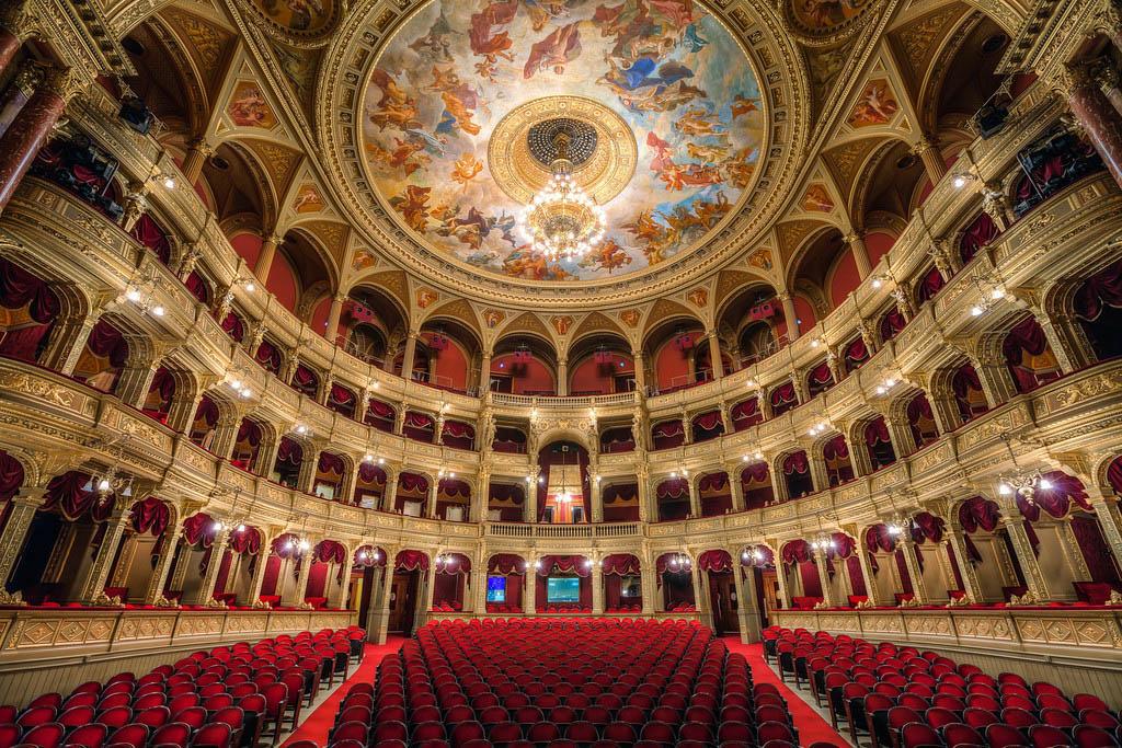 Intérieur de l’Opéra de Budapest | © Miroslav Petrasko via www.hdrshooter.net/