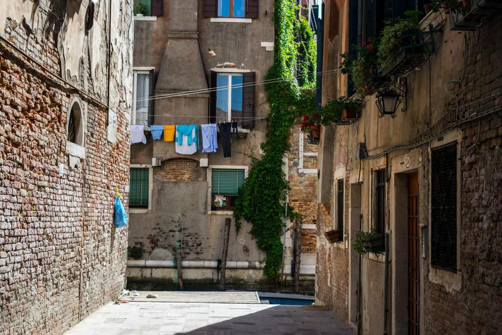 Ruelle tranquille dans Castello | © Mathieu Belay