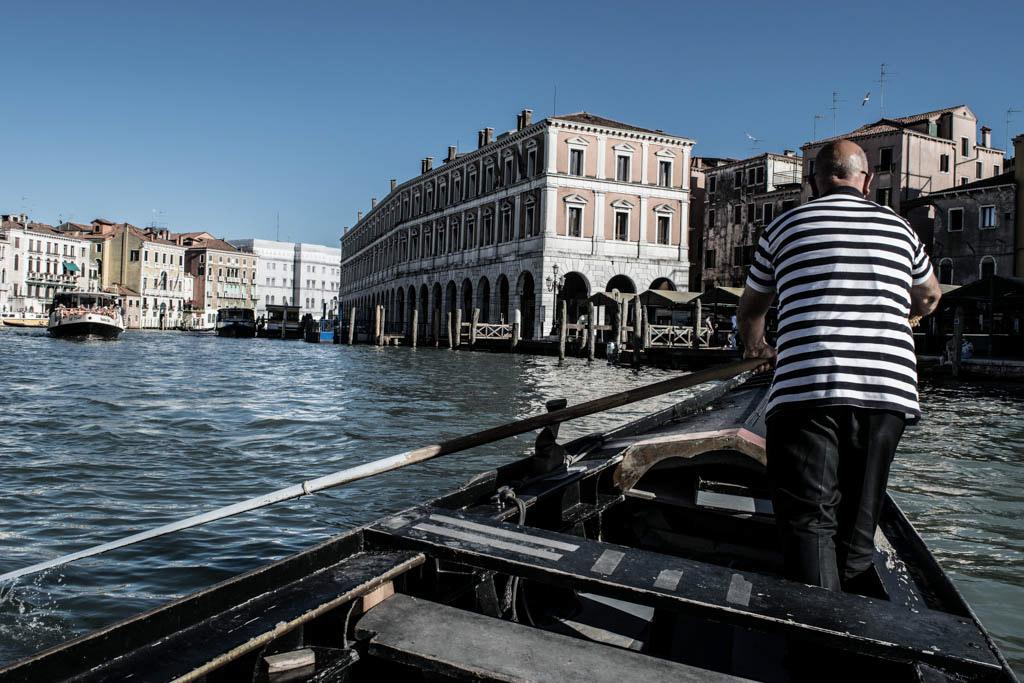 Traversée du Grand Canal en traghetto | © Mathieu Belay