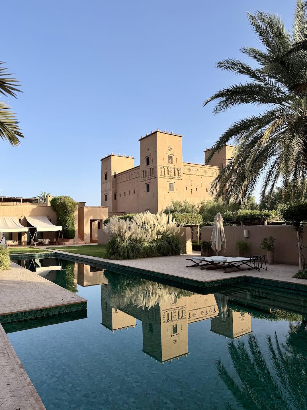 Dar Ahlam, la maison des rêves de Thierry Teyssier au Maroc, vue depuis la piscine © DR