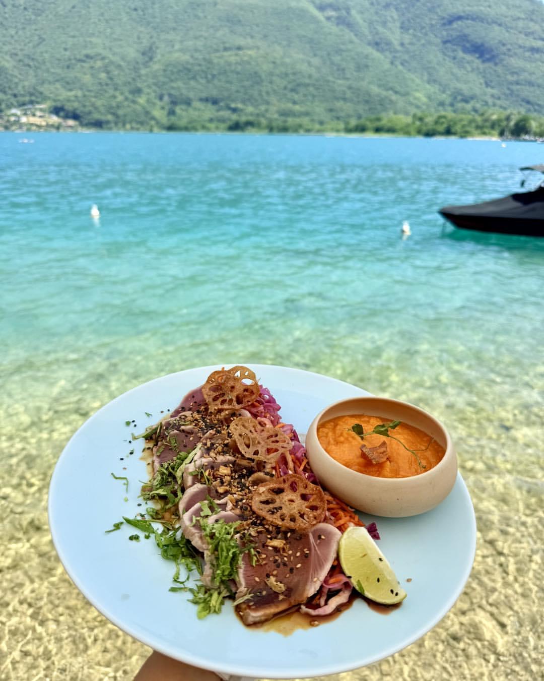 Déjeuner au restaurant d’Annecy © Chez Ma Cousine 