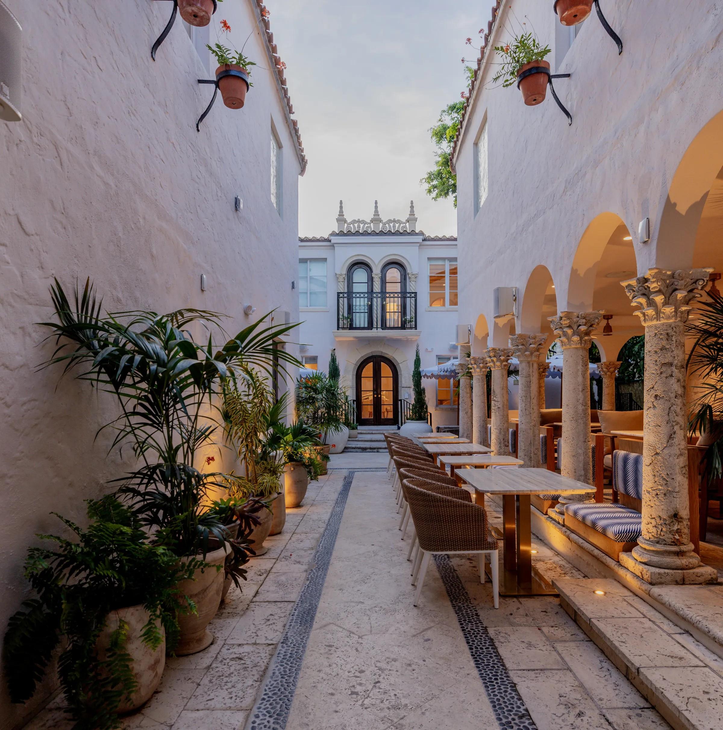 © Donatella Restaurant