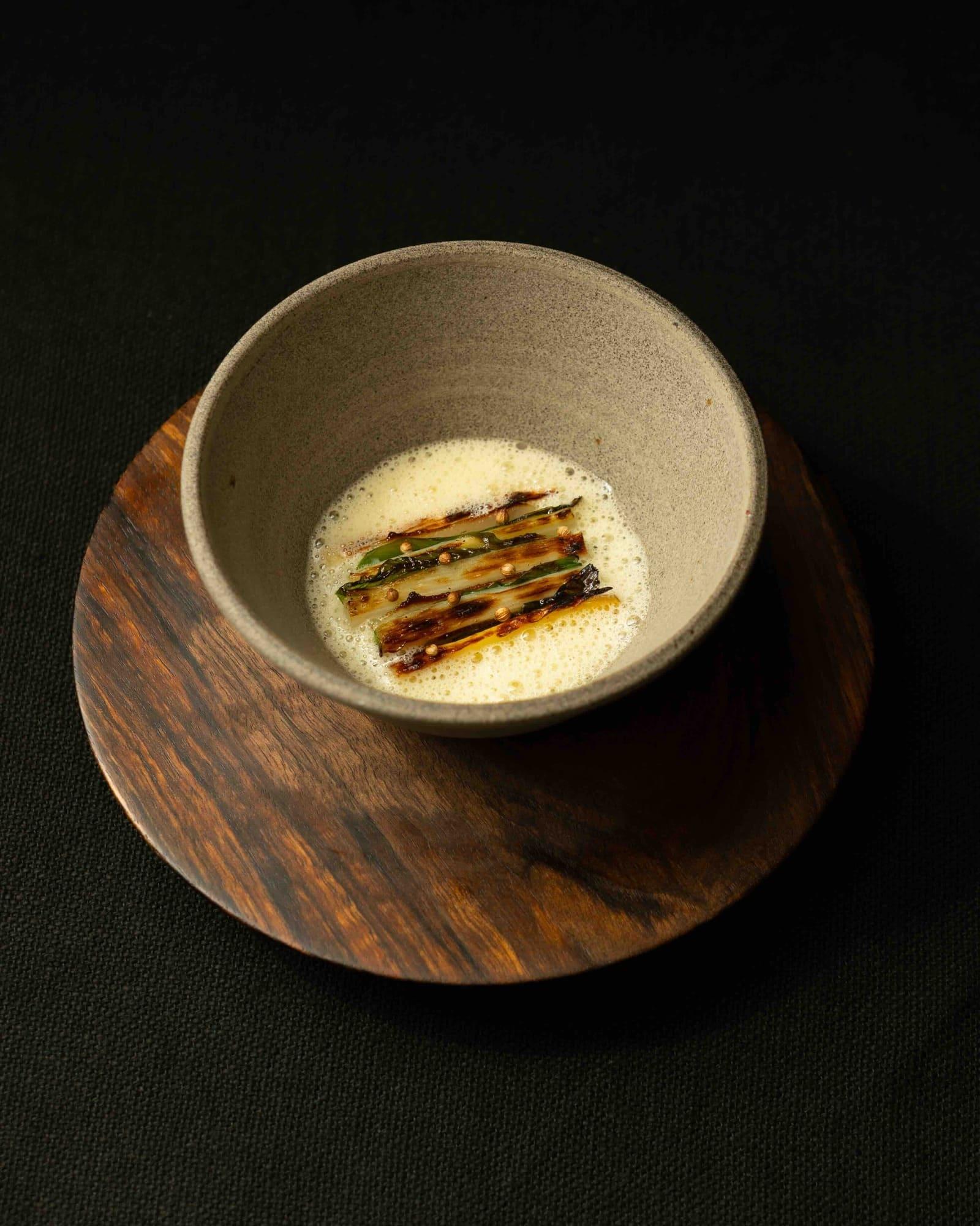 Dîner chez Eme, le restaurant à Paris © Eme