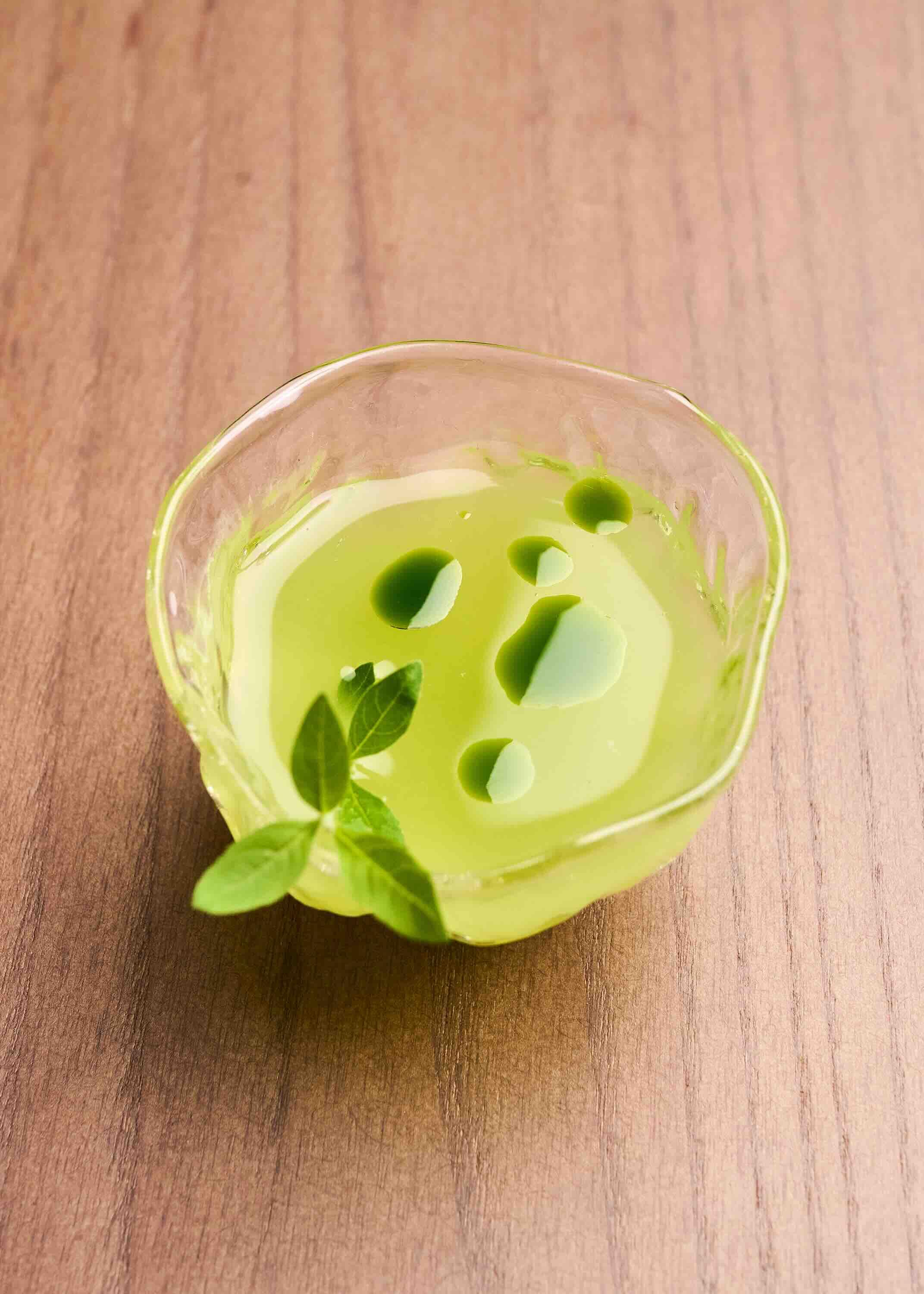 La fraîcheur d’une infusion glacée pour bien démarrer © ESKAL