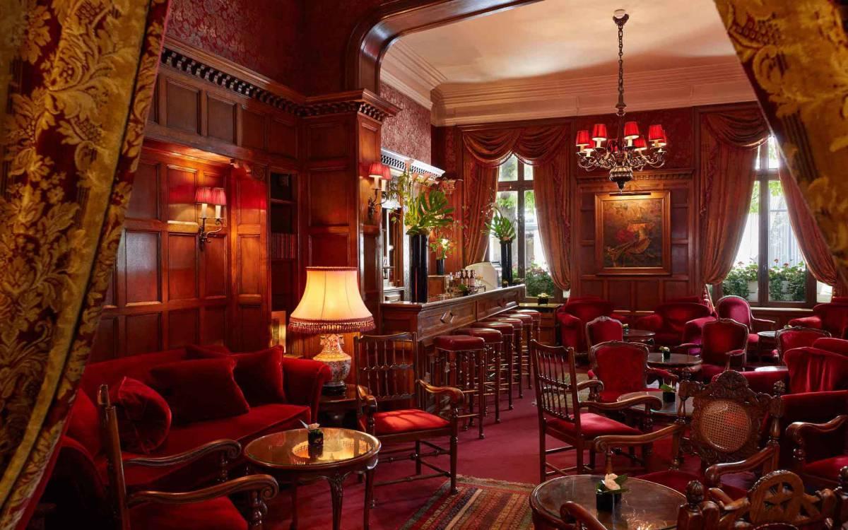 L’English Bar de l’Hôtel Raphaël © Les Hotels Baverez