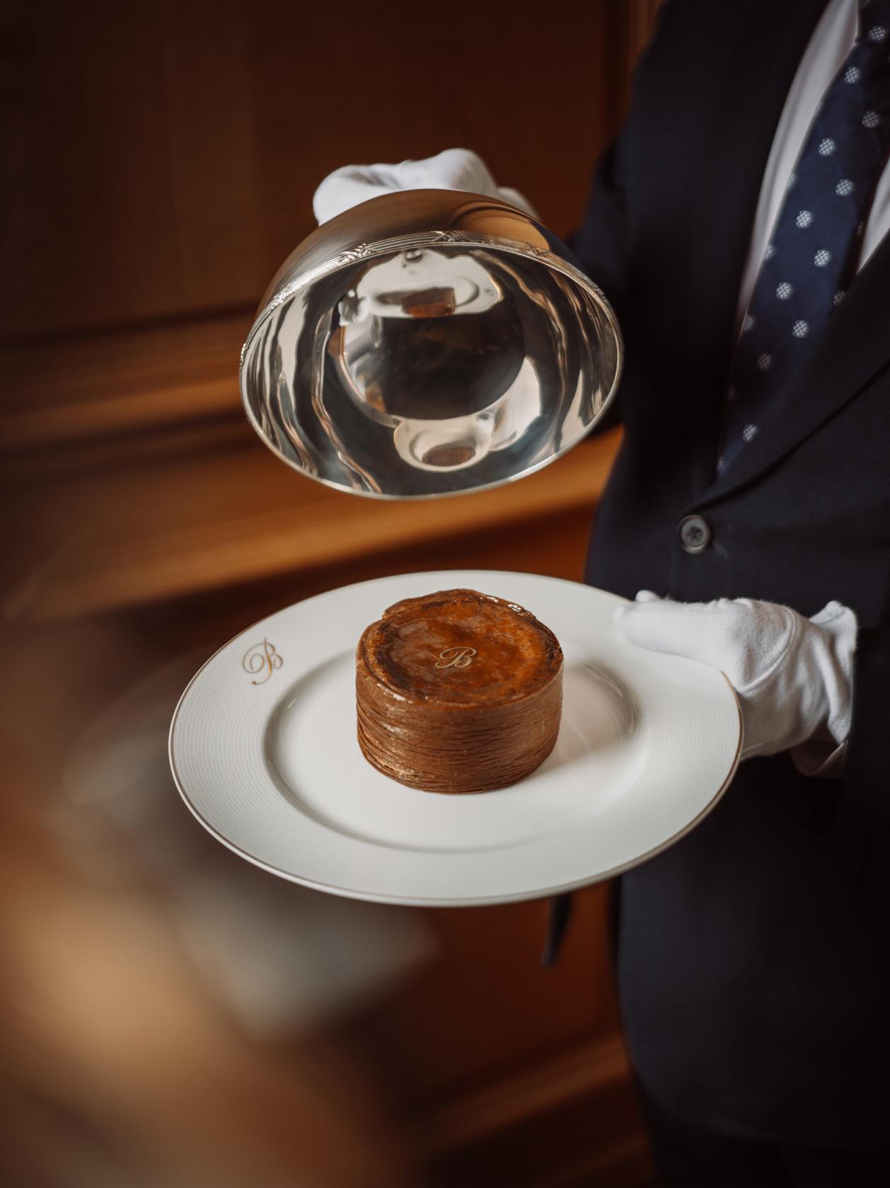 Le flan feuilleté au caramel Le Bristol Paris © ilyafoodstories