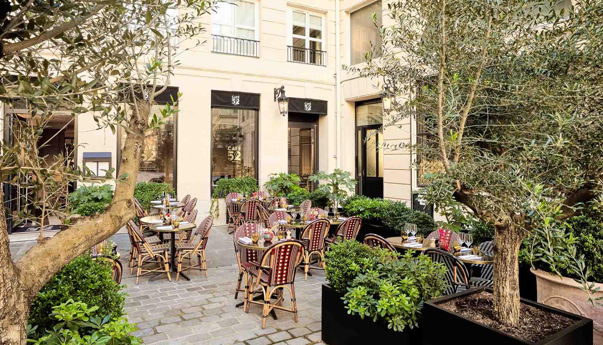 La terrasse du Café 52 au Grand Hôtel du Palais Royal 