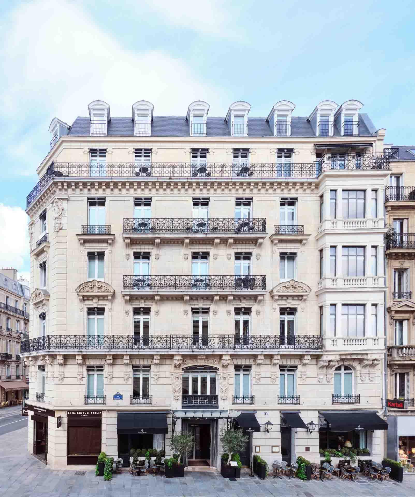 La façade de l’hôtel 5 étoiles à Paris ©Grand Powers