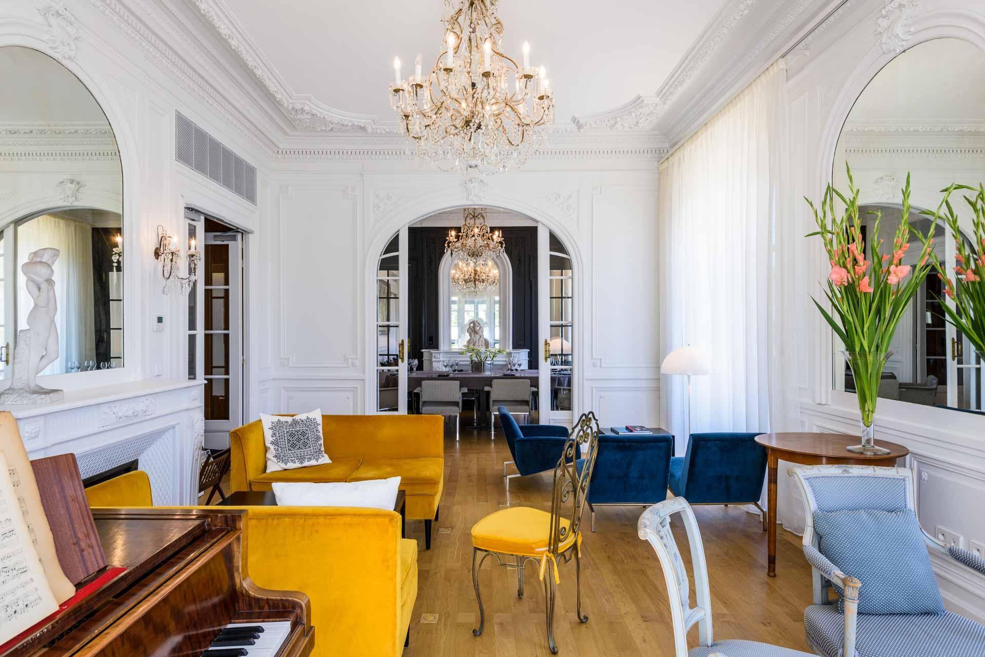 Grand Salon, Villa Mirasol