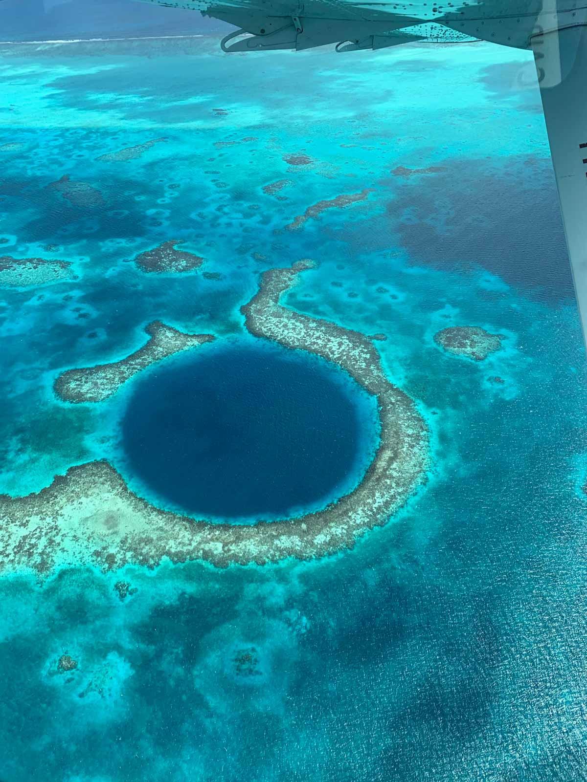 Great Blue Hole © Pierre Gunther